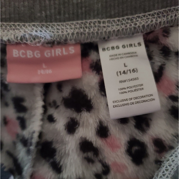 BCBGirls 3‑Piece Velour Pajama Set ‑ L - Picture 7 of 11